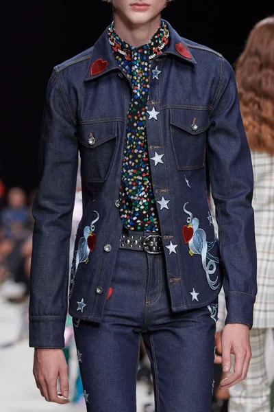 Look 51